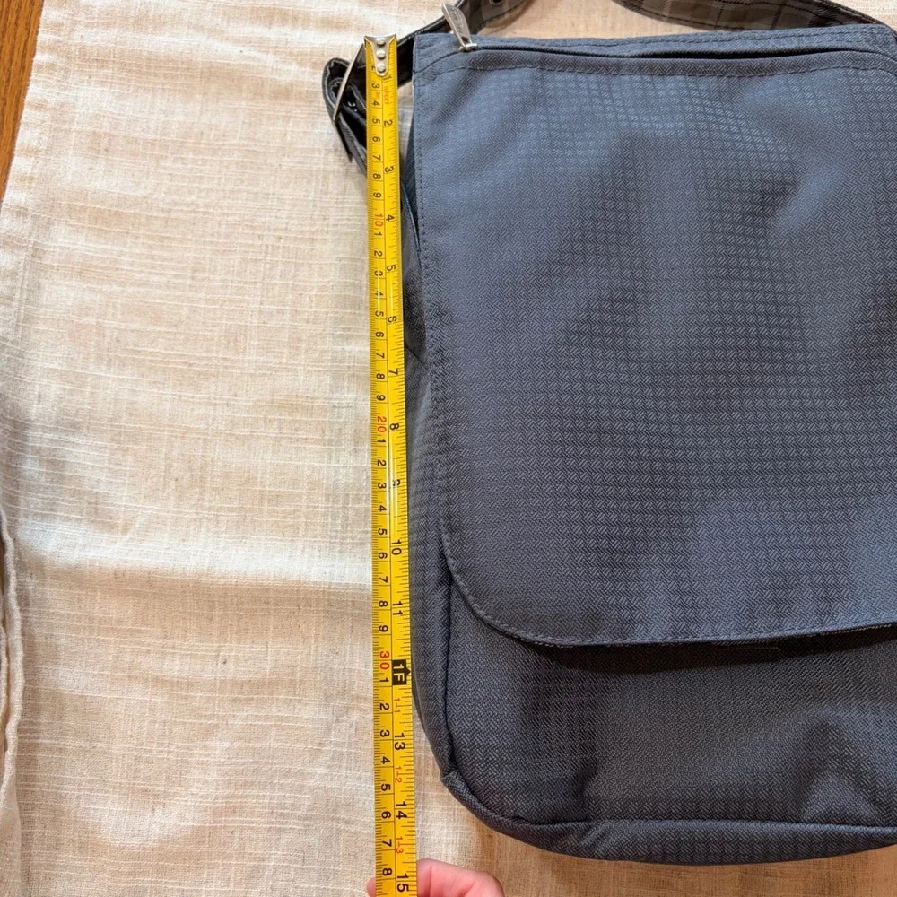 Carnaby Street by Picnic Time Gray Plaid Lined‎ Messenger Crossbody Bag